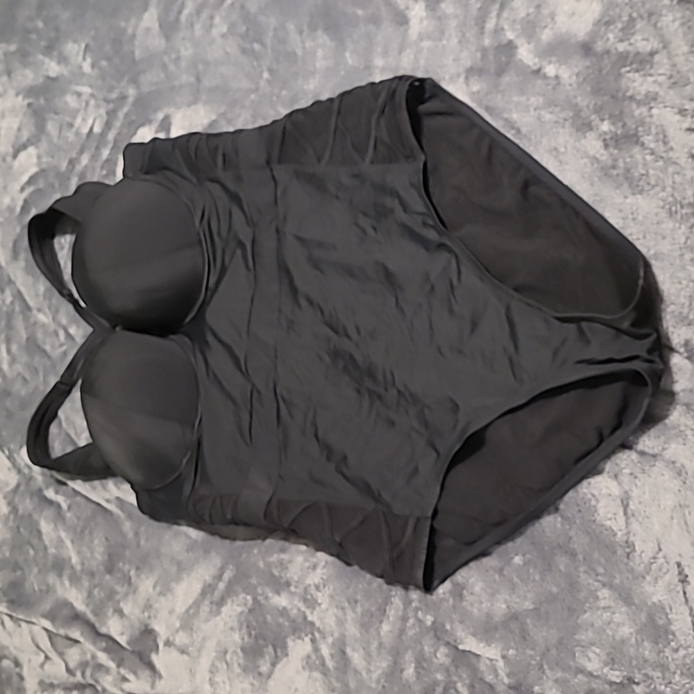 Ladies Torrid Size 1 (14) black sheer side underwire push up power suit